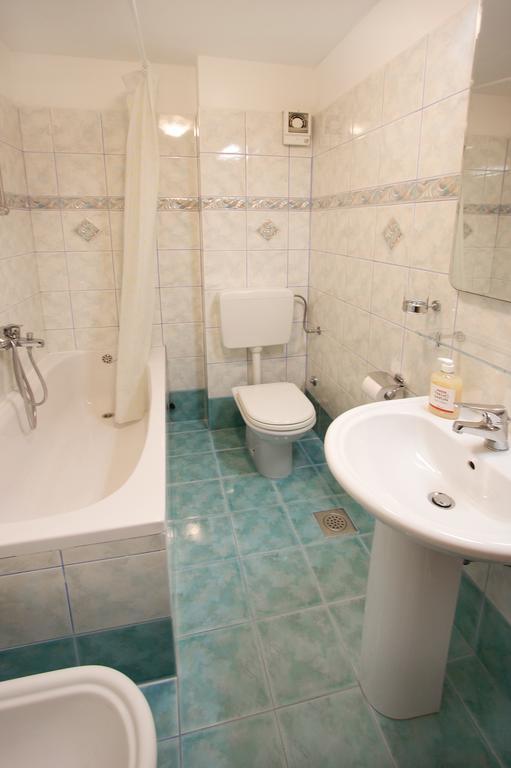 Apartments Ava Poreč Dış mekan fotoğraf